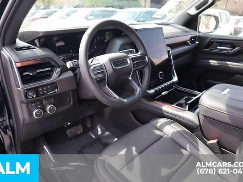 Used 2026 GMC Yukon Denali w/ Sun & Power Step Package AWD/4WD image 9