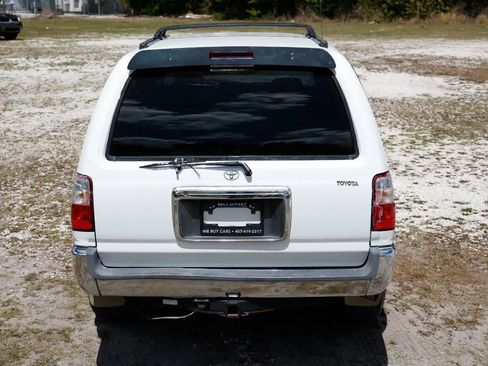 Used 2002 Toyota 4Runner SR5 RWD image 9
