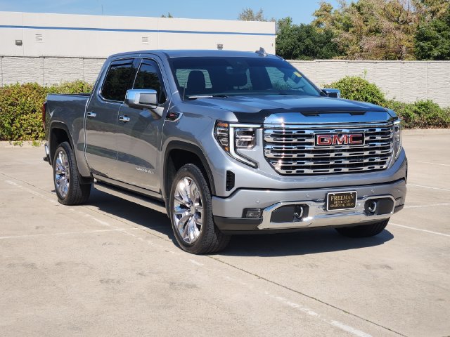 Used 2024 GMC Sierra 1500 Denali w/ Denali Reserve Package AWD/4WD image 4