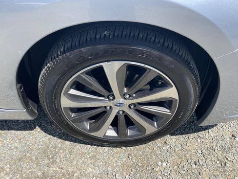 Used 2017 Subaru Legacy 2.5i Limited AWD/4WD image 30
