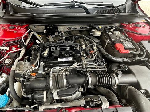 Used 2018 Honda Accord Sport image 28