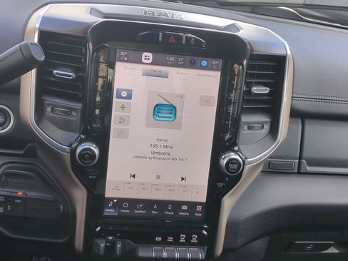 Used 2024 RAM 2500 Laramie image 22