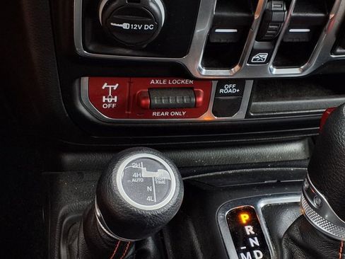 Used 2023 Jeep Gladiator Mojave w/ LED Lighting Group AWD/4WD image 5