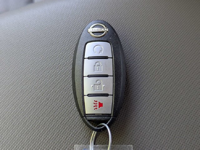 Used 2024 Nissan Frontier SV w/ SV Convenience Package RWD image 32