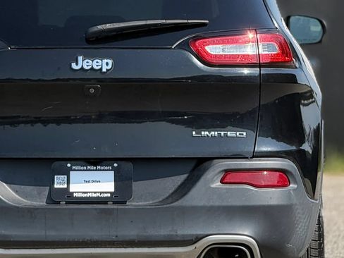 Used 2015 Jeep Cherokee Limited AWD/4WD image 14