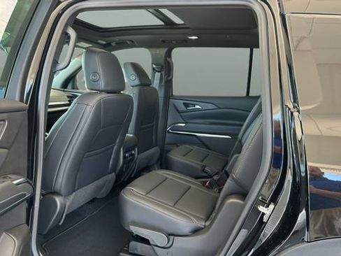 New 2026 Chevrolet Traverse LT image 17