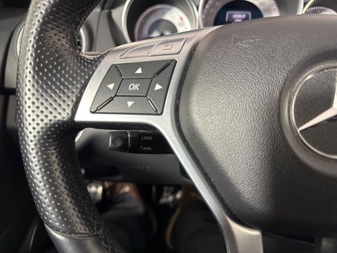 Used 2013 Mercedes-Benz C 300 4MATIC Sedan image 31