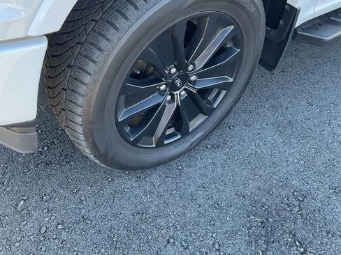 Used 2020 Ford F150 Lariat w/ Equipment Group 502A Luxury image 9