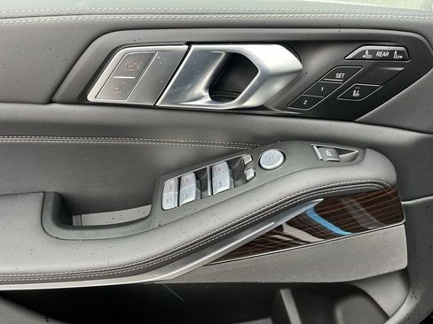 New 2026 BMW X7 xDrive40i image 13