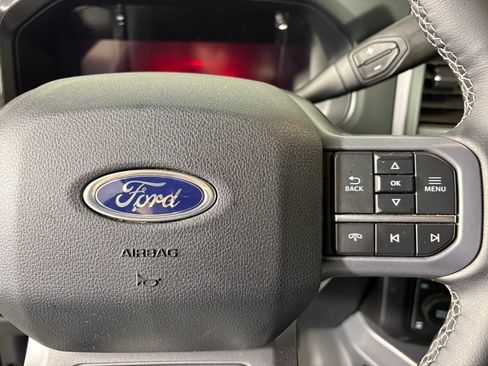 Used 2025 Ford F350 Lariat w/ Black Appearance Package image 24