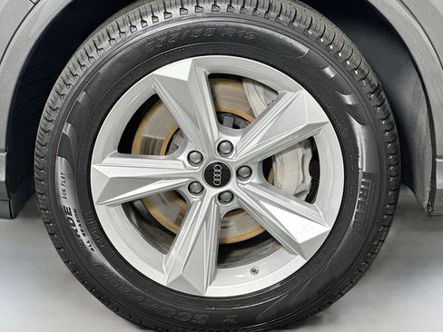 Used 2025 Audi Q7 3.0T Premium w/ Convenience Package AWD/4WD image 11