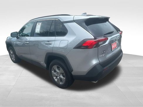 Used 2024 Toyota RAV4 XLE AWD/4WD image 18