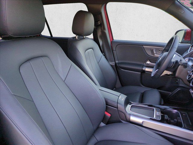 Used 2026 Mercedes-Benz GLB 250 image 19