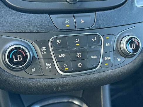 Used 2023 Chevrolet Malibu LT FWD image 23