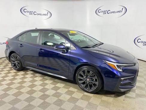 Used 2024 Toyota Corolla SE FWD image 1