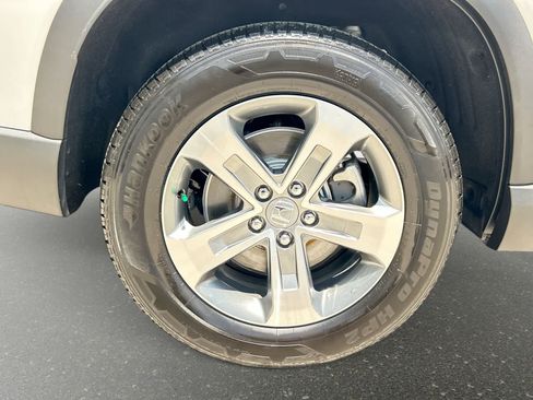 Used 2025 Honda Pilot EX-L image 5