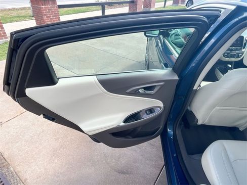 Certified 2024 Chevrolet Malibu LT image 30