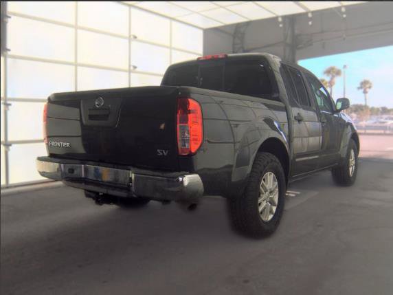 Used 2014 Nissan Frontier SV RWD image 2