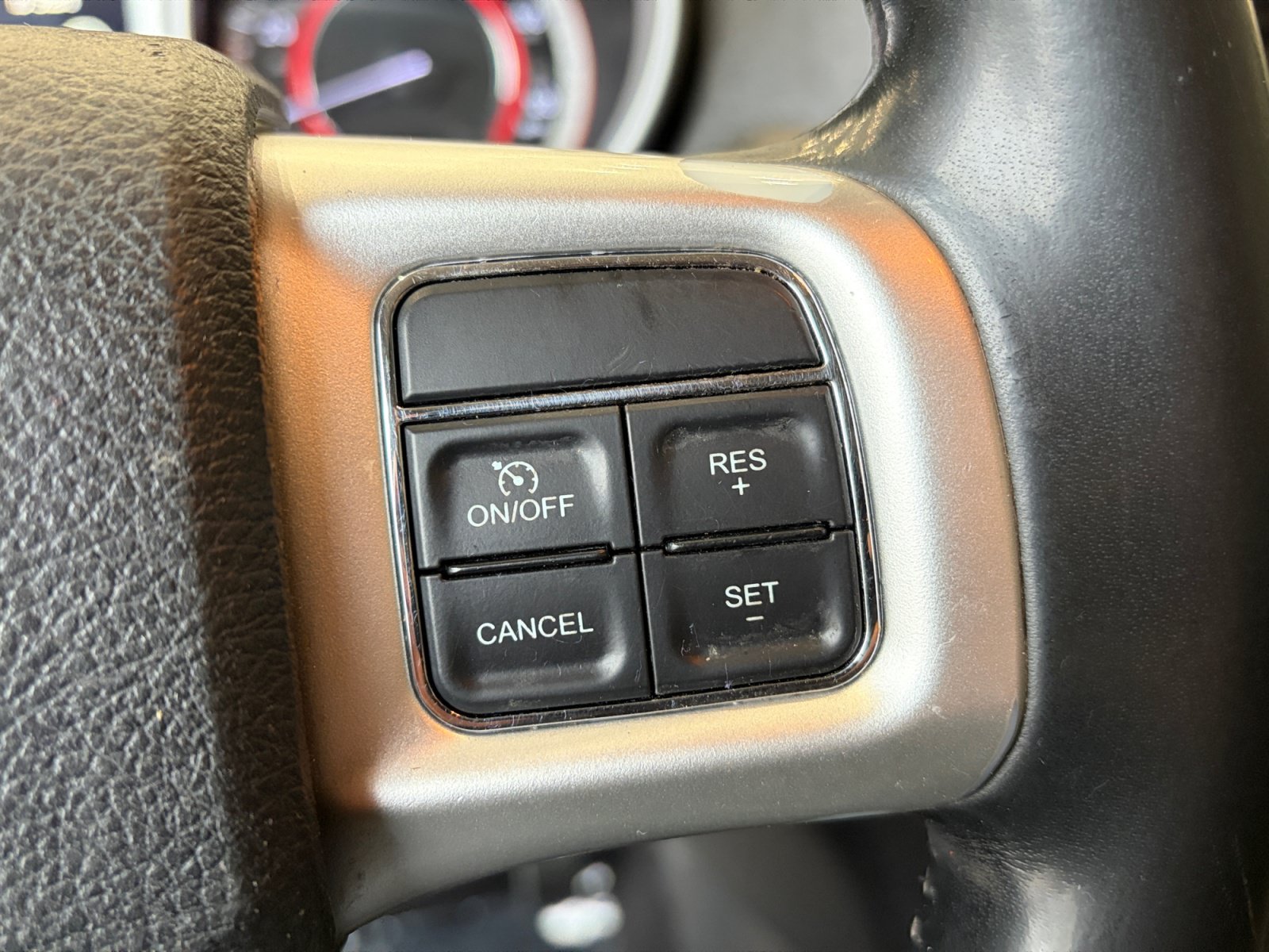 Used 2018 Dodge Journey SE w/ Connectivity Group FWD image 25