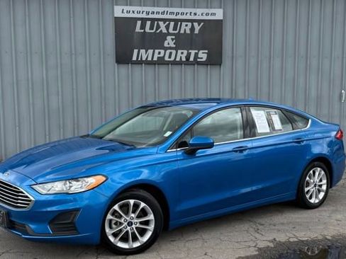 Used 2020 Ford Fusion SE FWD image 1