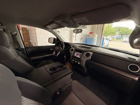 Used 2014 Toyota Tundra SR5 AWD/4WD image 25