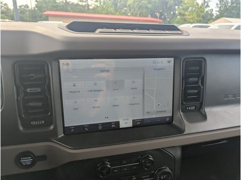 Used 2024 Ford Bronco Wildtrak AWD/4WD image 17