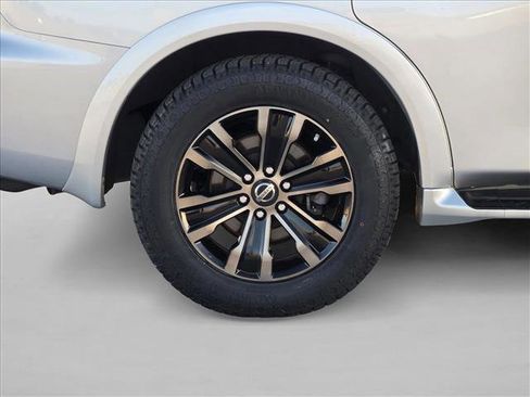 Used 2019 Nissan Armada Platinum w/ Captain's Chairs Package image 25