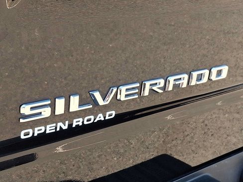 Used 2022 Chevrolet Silverado 1500 Custom Trail Boss AWD/4WD image 29