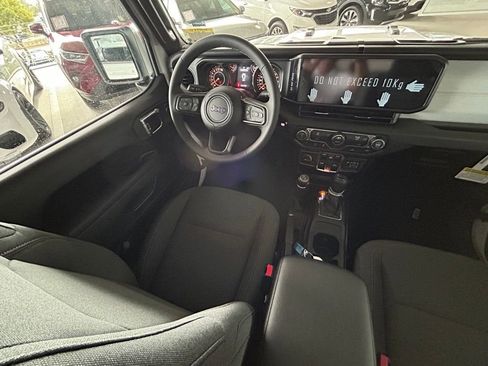 New 2026 Jeep Gladiator Sport image 10