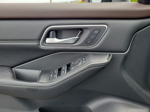 Certified 2021 Nissan Rogue SL AWD/4WD image 26