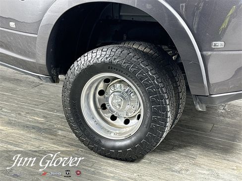 Used 2022 RAM 3500 Limited image 12