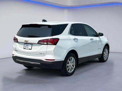 Used 2023 Chevrolet Equinox LT w/ LPO, Floor Liner Package AWD/4WD image 3