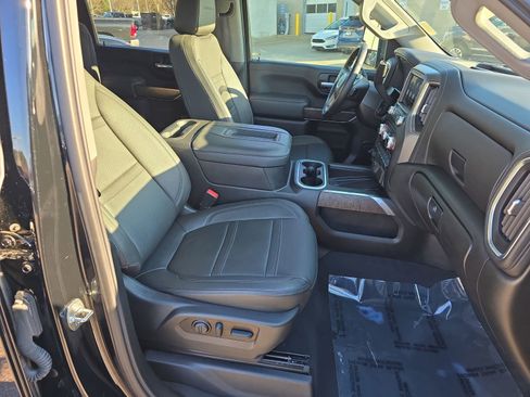 Used 2022 GMC Sierra 3500 Denali image 10