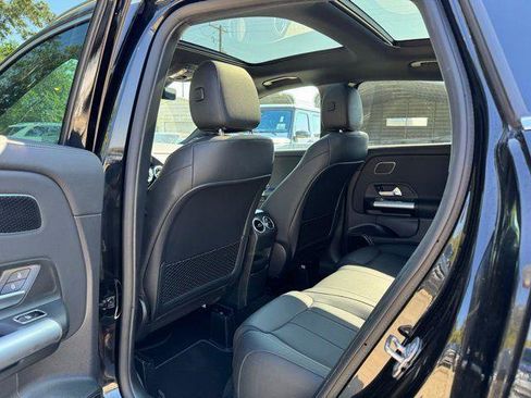 Certified 2025 Mercedes-Benz GLA 250 image 17