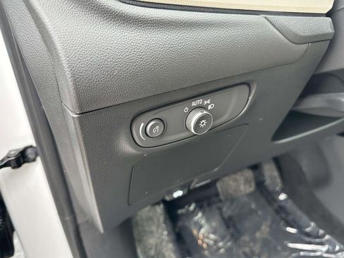 Used 2024 Buick Encore GX Avenir w/ Avenir Technology Package image 24