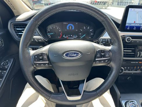 Used 2020 Ford Escape SEL AWD/4WD image 14