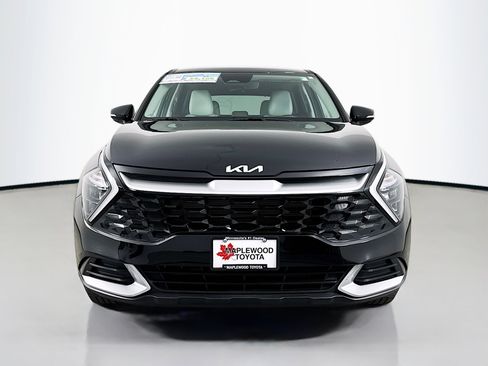 Used 2023 Kia Sportage EX FWD image 2