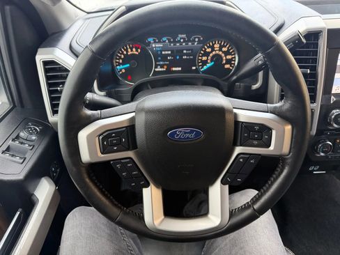 Used 2018 Ford F150 Lariat image 12