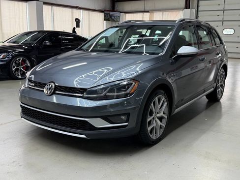 Used 2018 Volkswagen Golf Alltrack AWD/4WD image 5