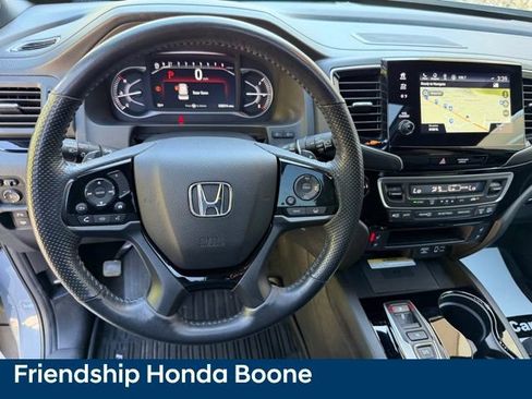 Used 2023 Honda Passport Elite image 18