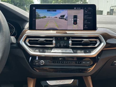Used 2025 BMW X4 xDrive30i AWD/4WD image 31