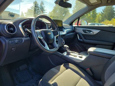 Used 2023 Chevrolet Blazer LT image 19