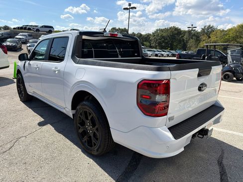 New 2025 Ford Maverick Lobo image 5