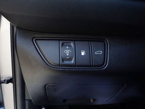 Certified 2026 Genesis G70 2.5T Prestige image 14