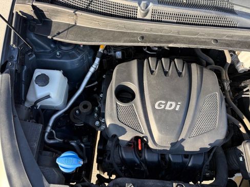 Used 2014 Kia Sportage LX image 11