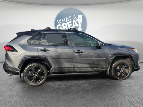 Used 2020 Toyota RAV4 XSE image 2