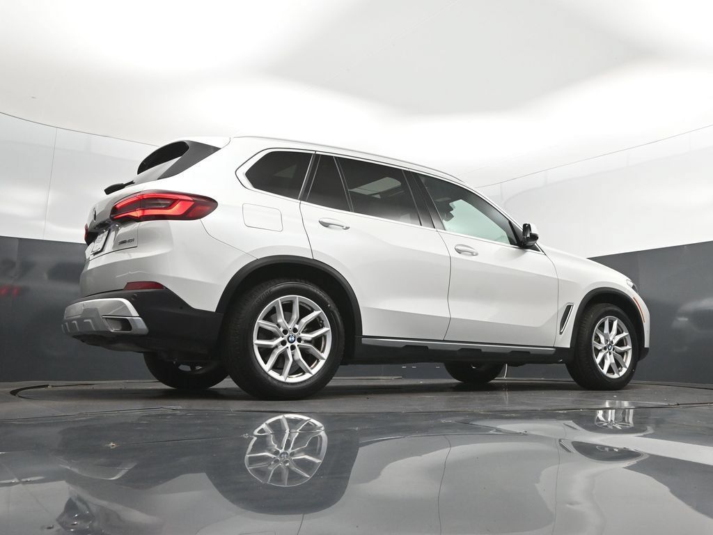 Certified 2023 BMW X5 sDrive40i RWD image 42