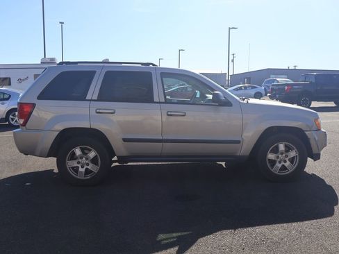 Used 2007 Jeep Grand Cherokee Laredo image 7