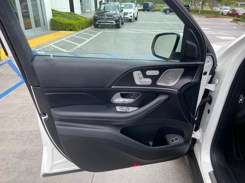 Used 2024 Mercedes-Benz GLE 350 4MATIC image 5
