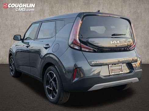 Used 2023 Kia Soul EX image 5